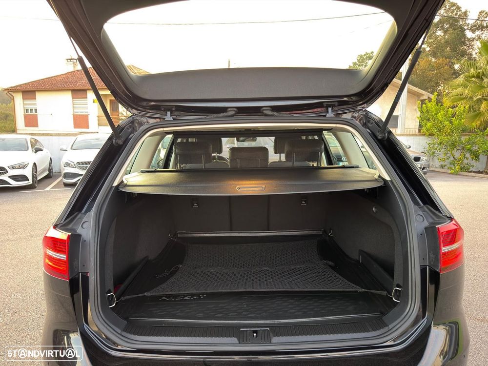 VW Passat Variant 2.0 TDi Highline - 6