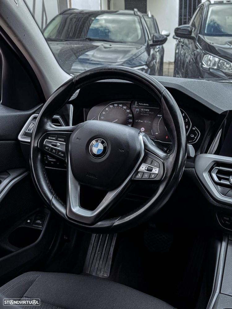 BMW 330 e Line Sport Auto - 10