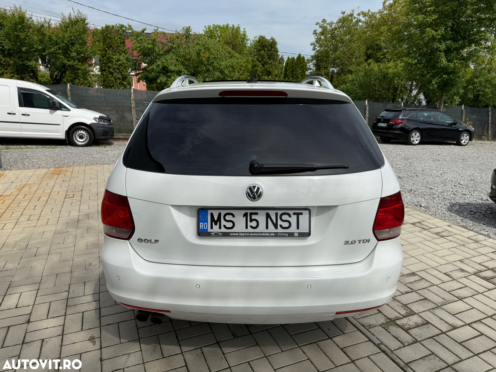 Volkswagen Golf 2.0 TDI Highline DSG - 11