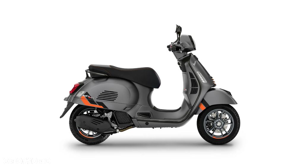Vespa GTS - 7