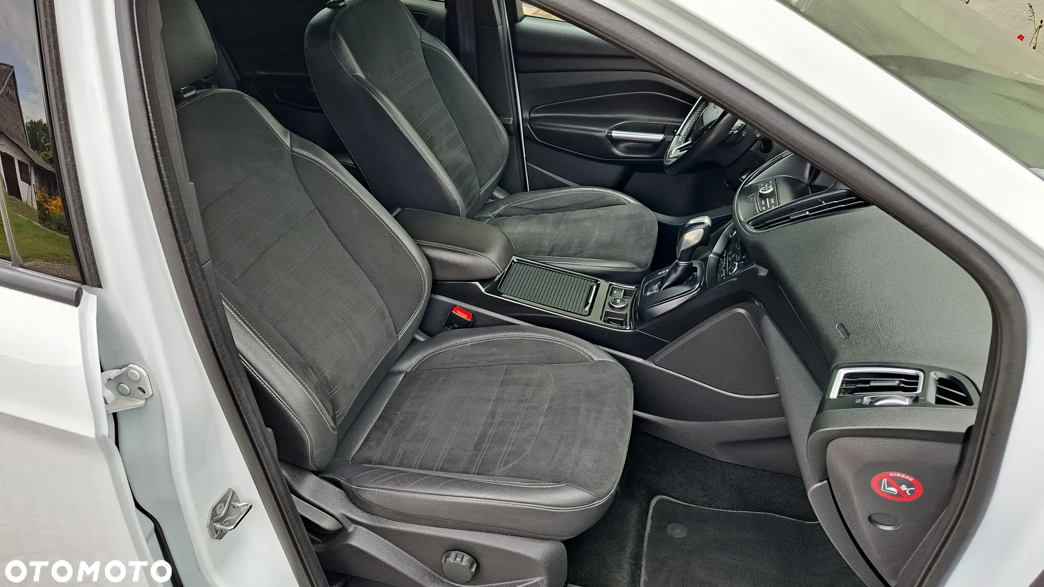 Ford Kuga 2.0 TDCi 4x4 ST-Line - 30
