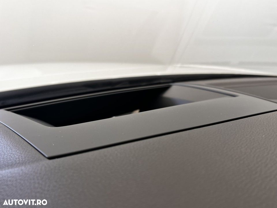 Volkswagen Touareg - 33