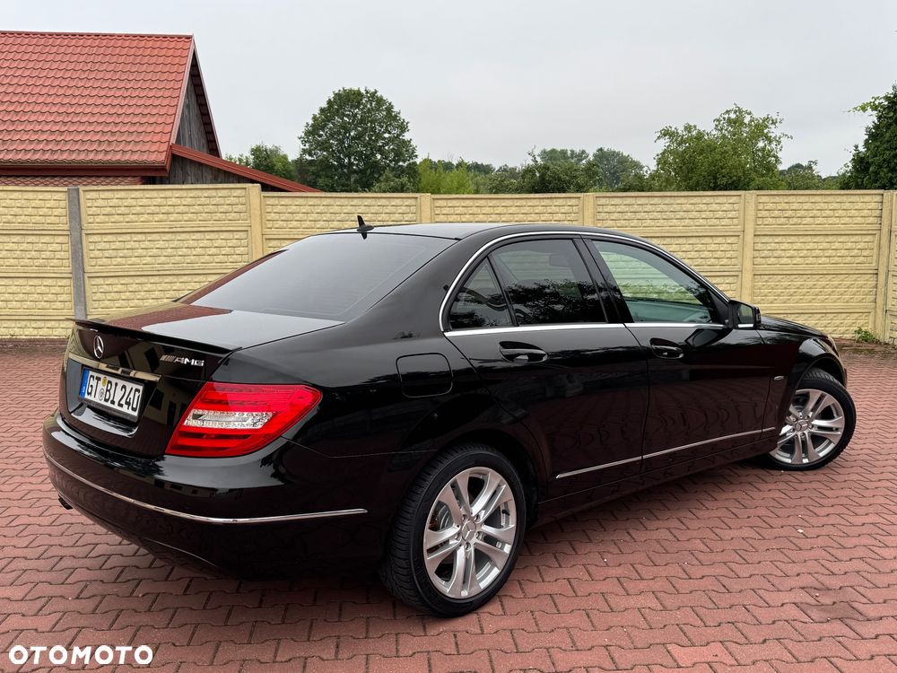 Mercedes-Benz Klasa C 180 BlueEFFICIENCY 7G-TRONIC Avantgarde - 25