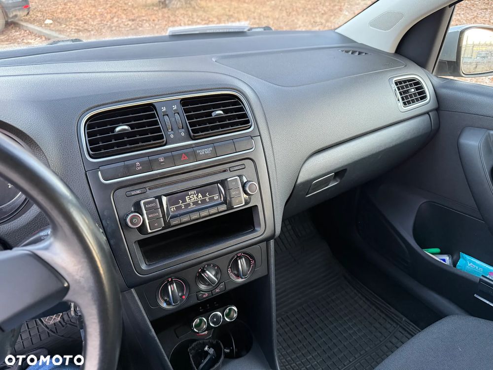 Volkswagen Polo 1.6 TDI Comfortline - 16