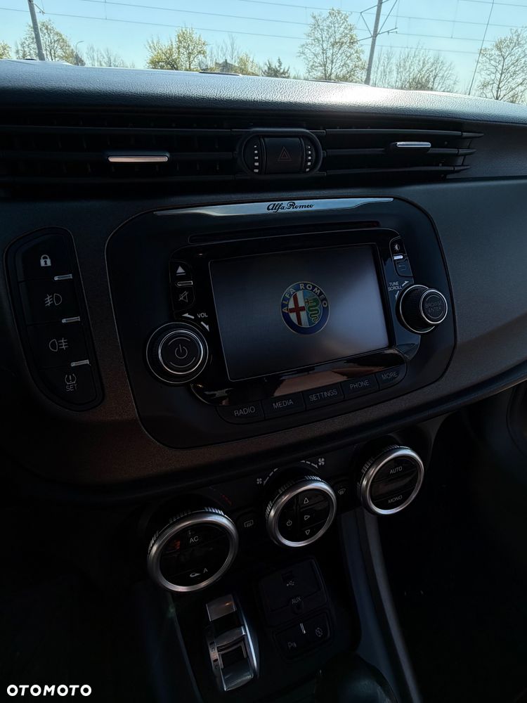 Alfa Romeo Giulietta 2.0 JTDM Exclusive TCT EU6 - 14