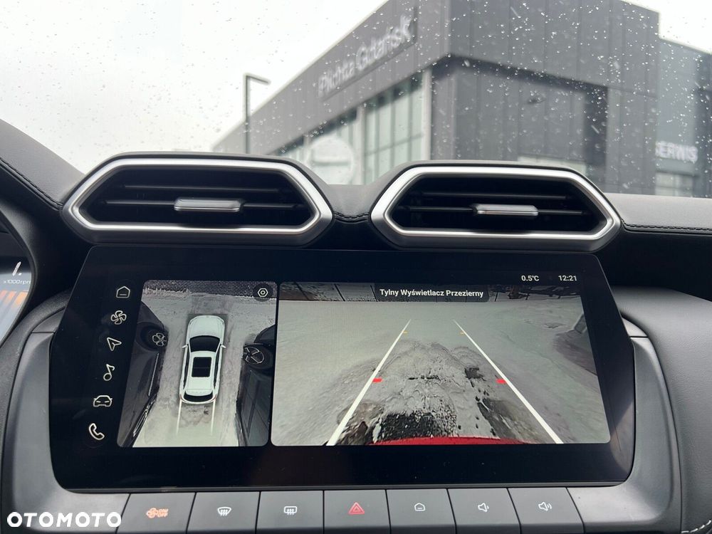 MG ZS Hybrid+ - 19