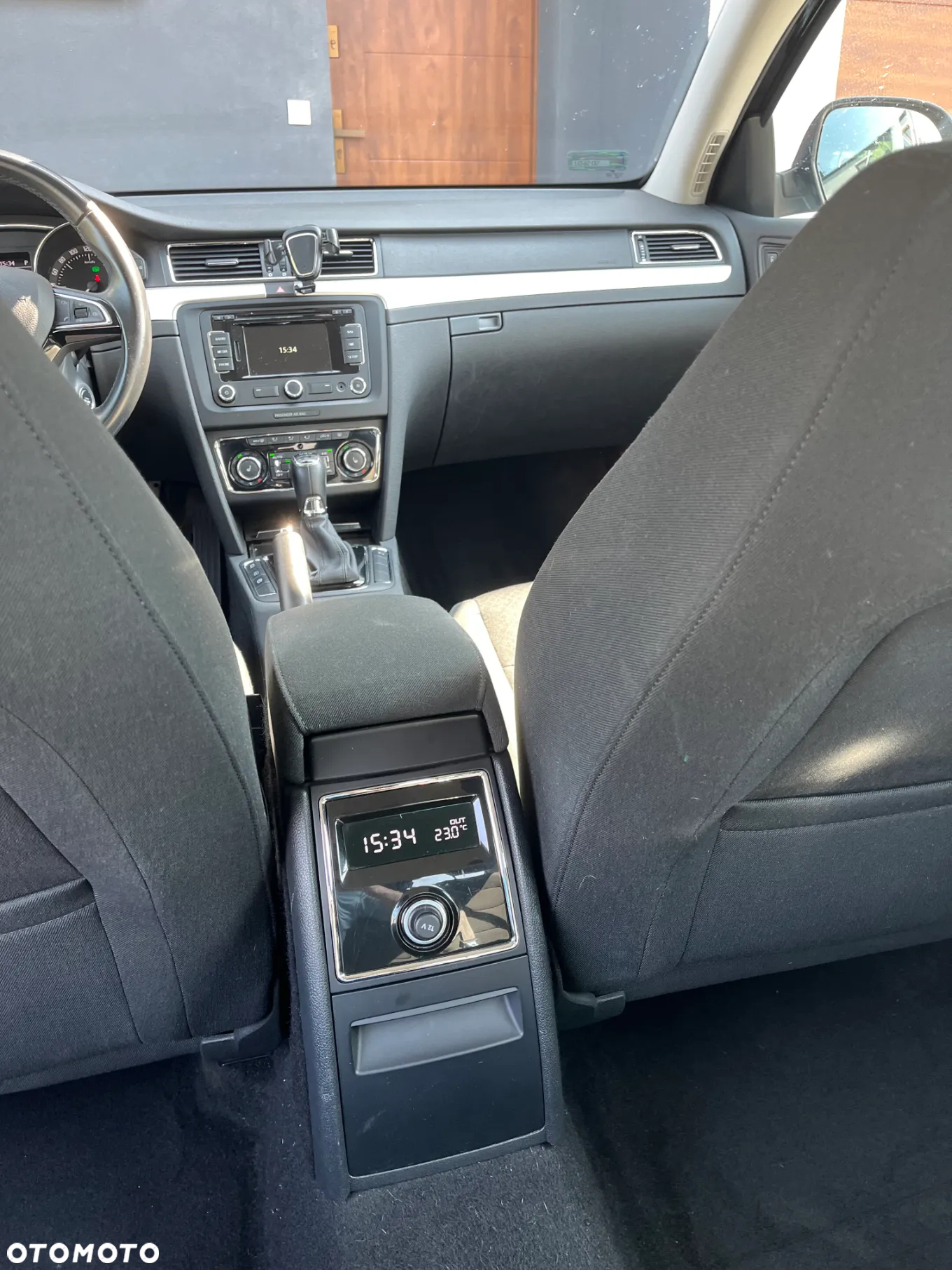 Skoda Superb 2.0 TDI Ambition DSG - 13