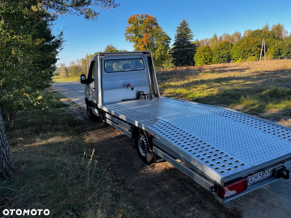 Mercedes-Benz Sprinter - 4