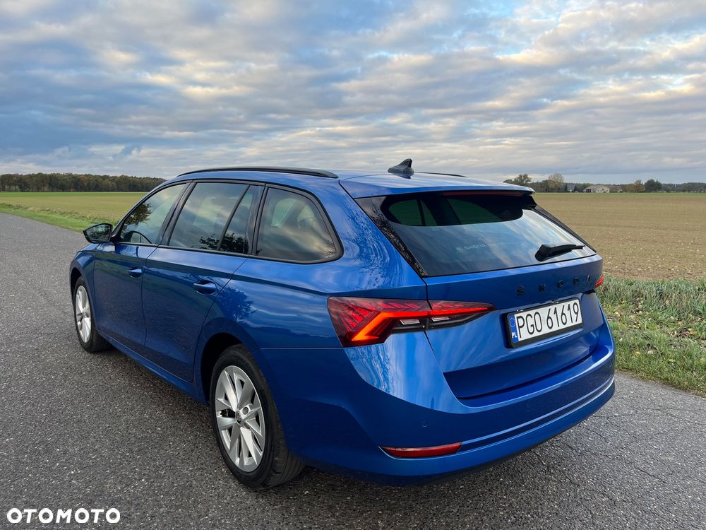 Skoda Octavia 2.0 TDI Sportline DSG - 24