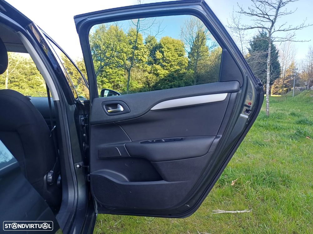 Citroën C4 1.6 HDi Exclusive - 38