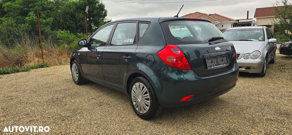 Kia Ceed Cee'd 1.6 DSL EX CITY - 4