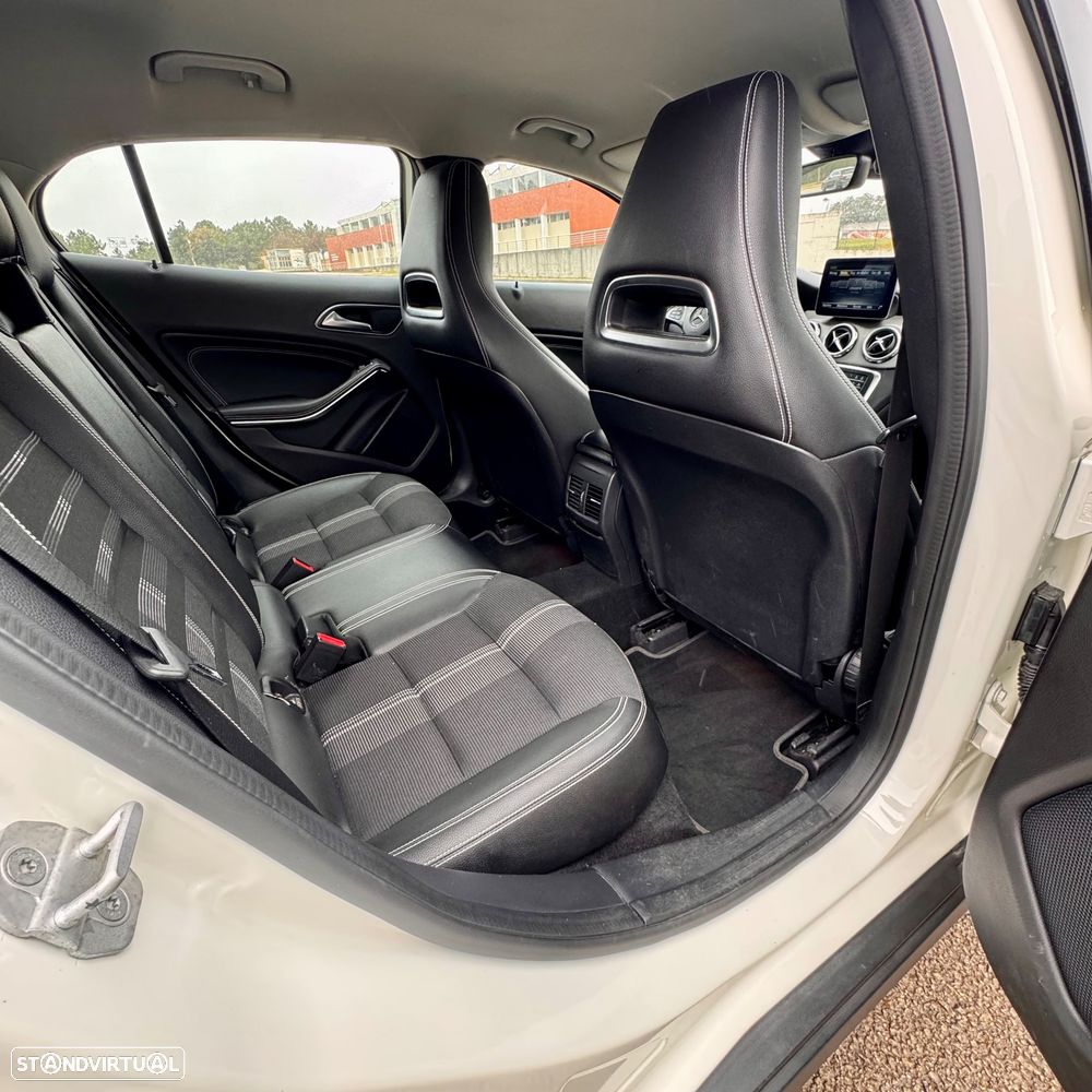 Mercedes-Benz GLA 180 d Style - 21