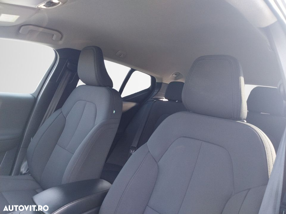 Volvo XC 40 - 18