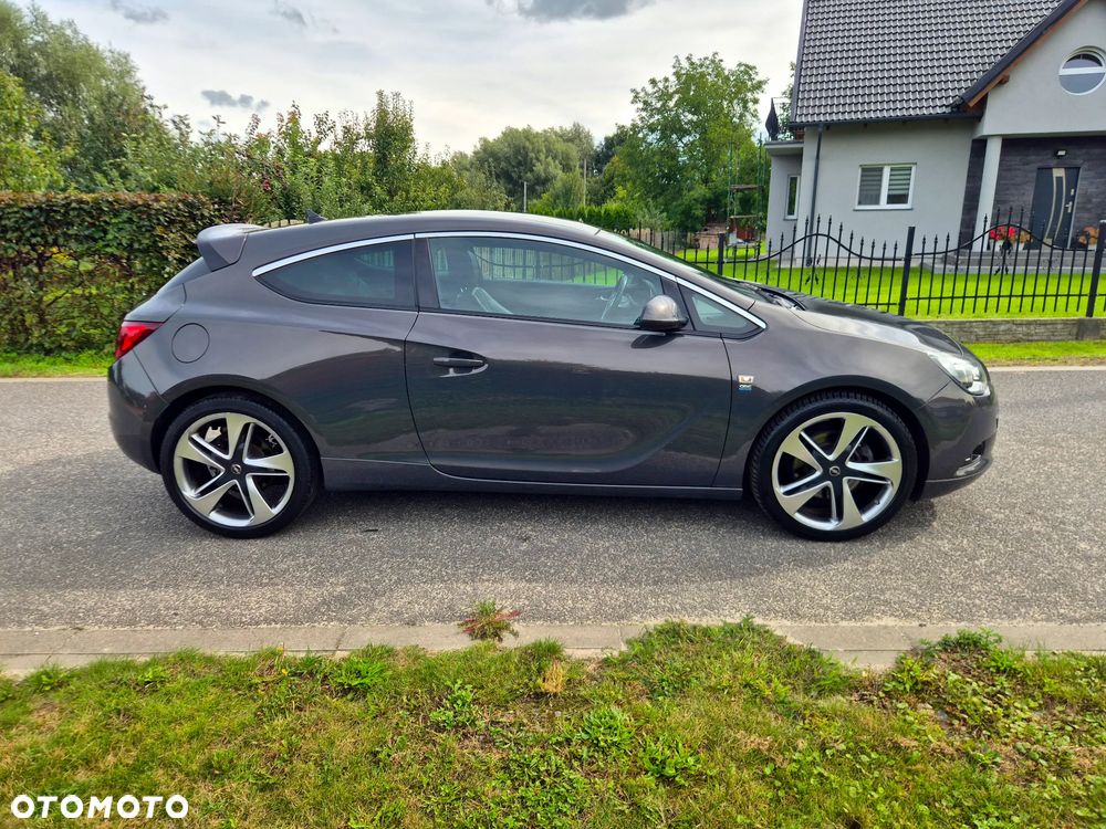 Opel Astra 1.6 T SIDI Sport S&S - 12