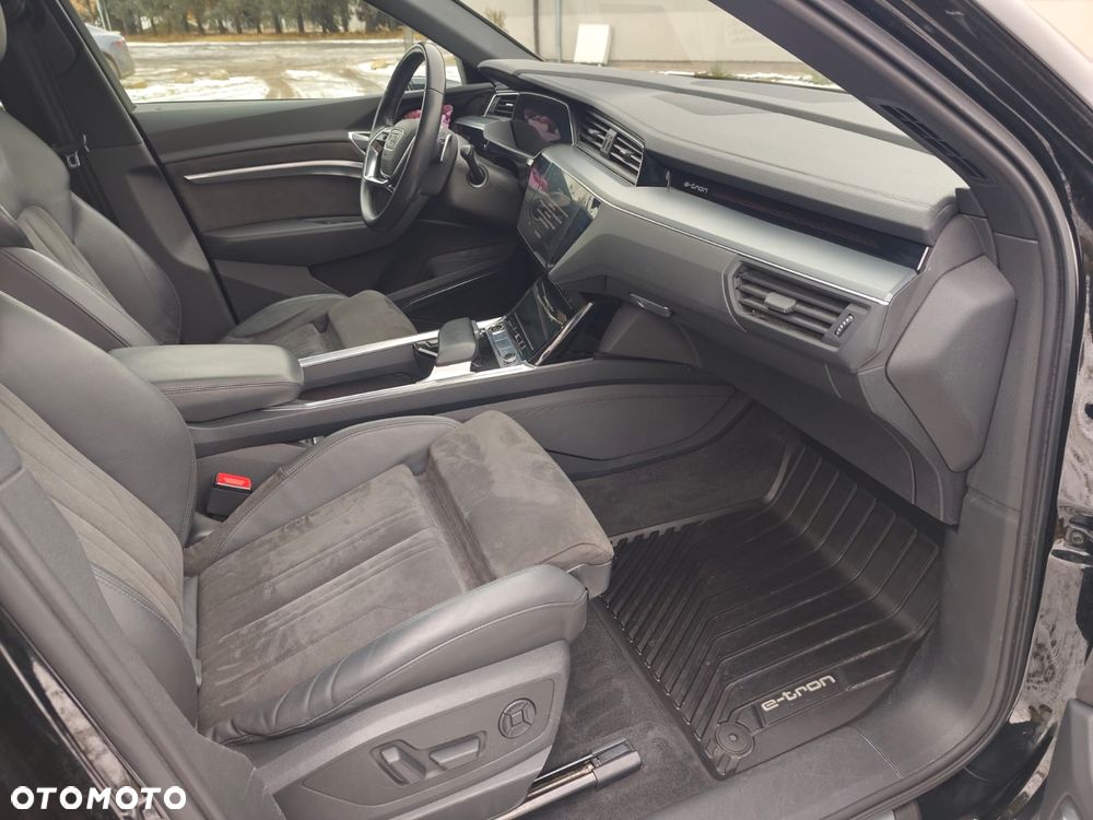 Audi e-tron 55 Quattro Advanced - 24