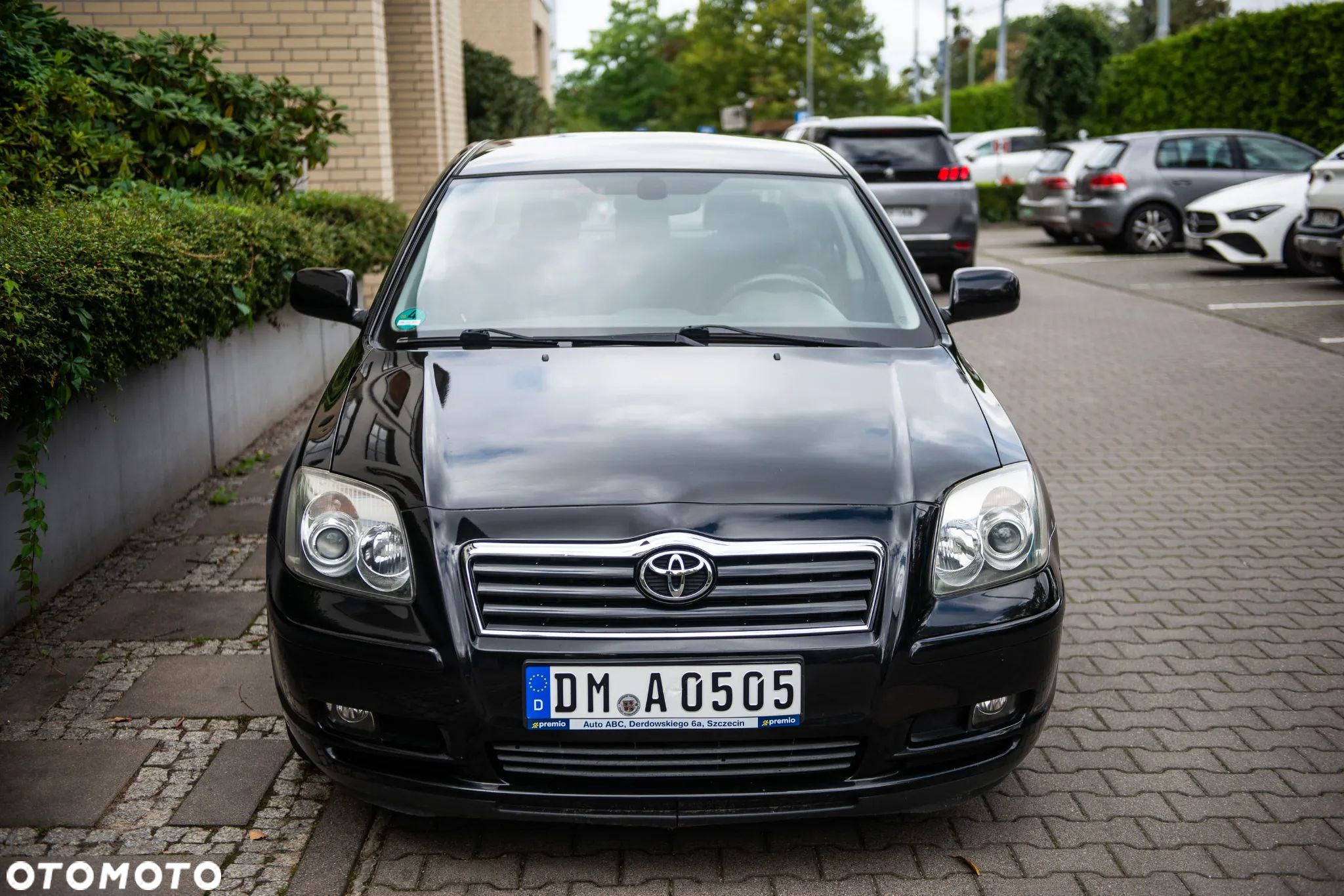 Toyota Avensis 1.8 Sol - 1