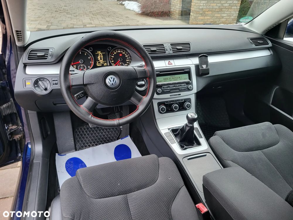 Volkswagen Passat 1.8 TSI Comfortline - 14