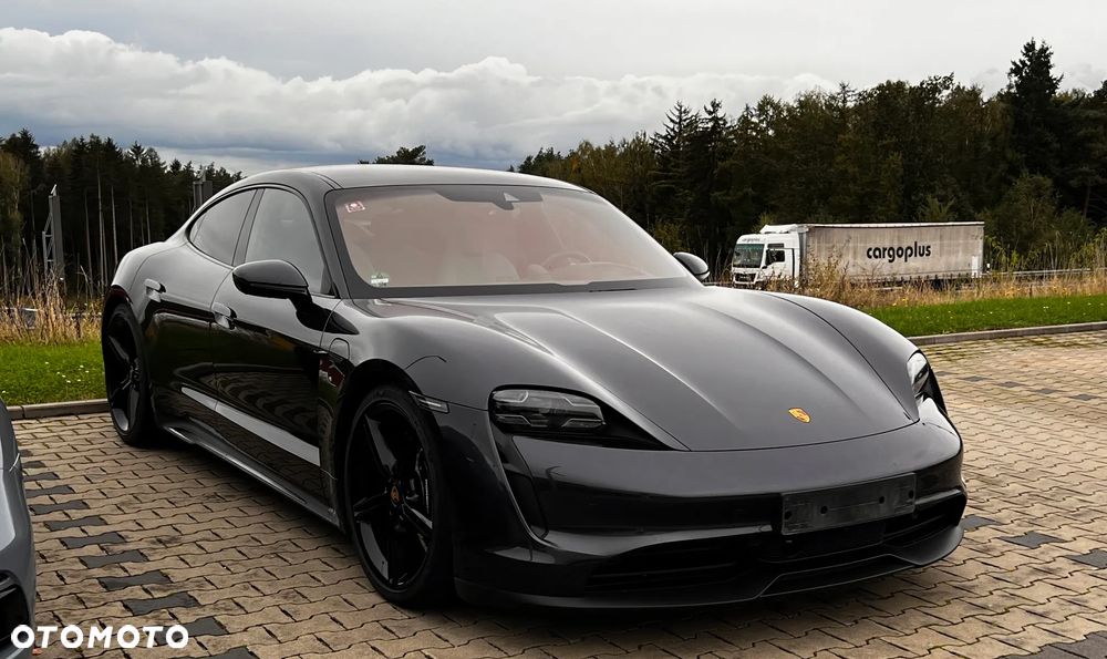 Porsche Taycan 4S Performance Plus - 1