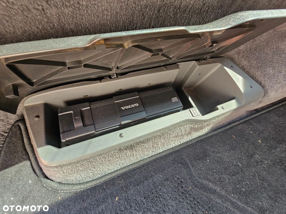 Volvo V70 R 2.3 AWD - 12