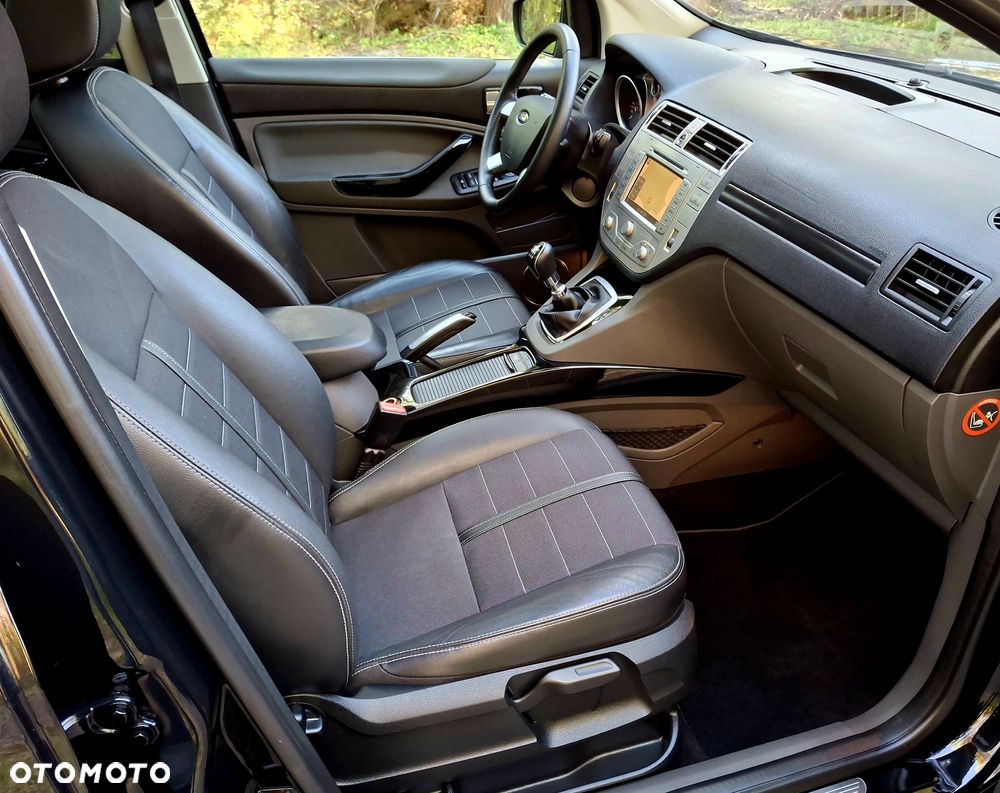 Ford Kuga 2.0 TDCi 4WD Titanium Plus - 26