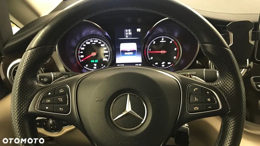 Mercedes-Benz Klasa V 250 (BlueTEC) d extralang 4Matic 7G-TRONIC Avantgarde Edition - 3