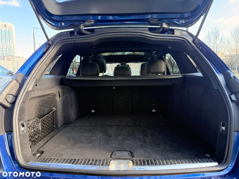 Mercedes-Benz Klasa C 200 4-Matic 9G-TRONIC - 36