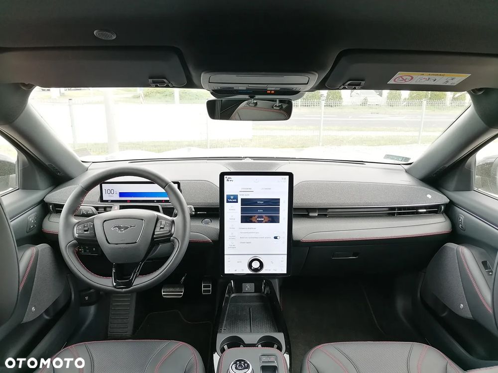 Ford Mustang Mach-E 98kWh AWD Premium - 18