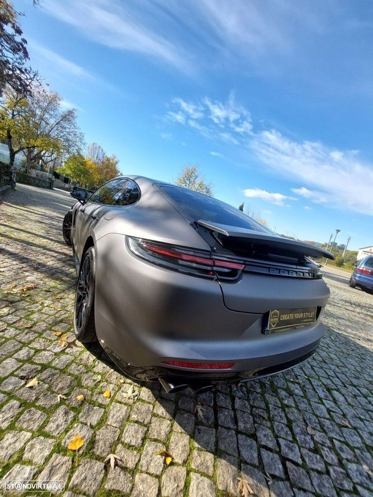 Porsche Panamera 4 E-Hybrid - 5