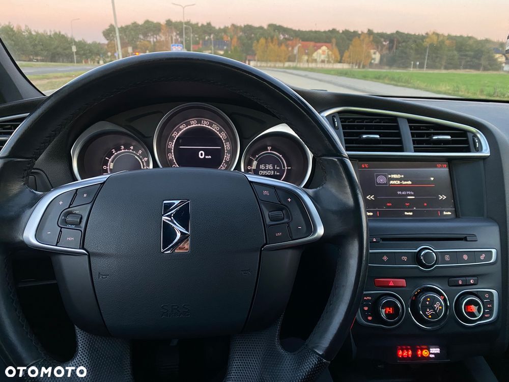 DS Automobiles DS 4 - 24