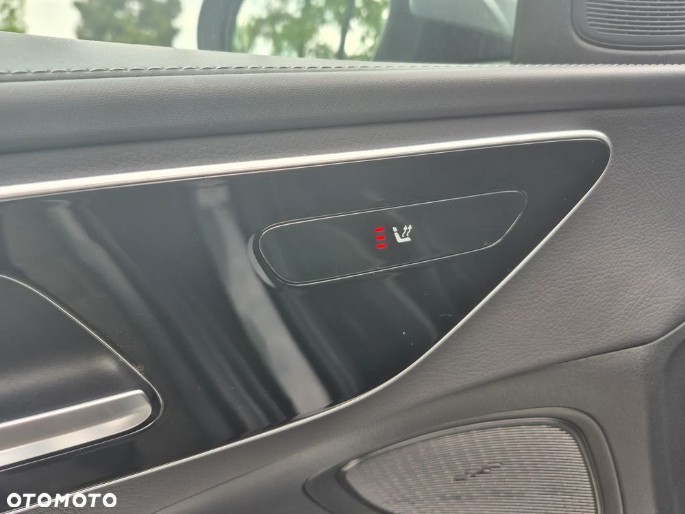 Mercedes-Benz Klasa C 200 9G-TRONIC - 18