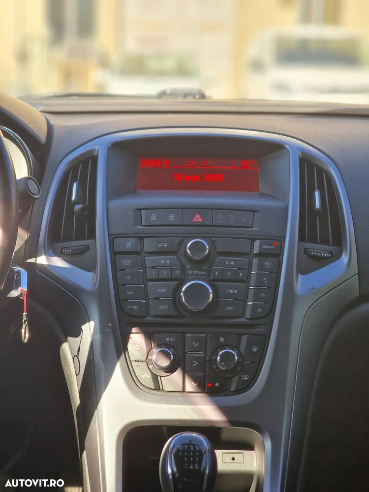 Opel Astra 1.4 Turbo ECOTEC Enjoy - 12