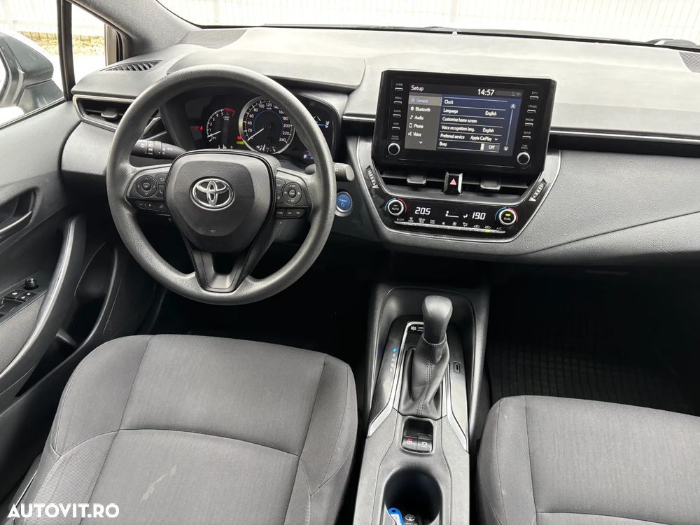 Toyota Corolla - 30