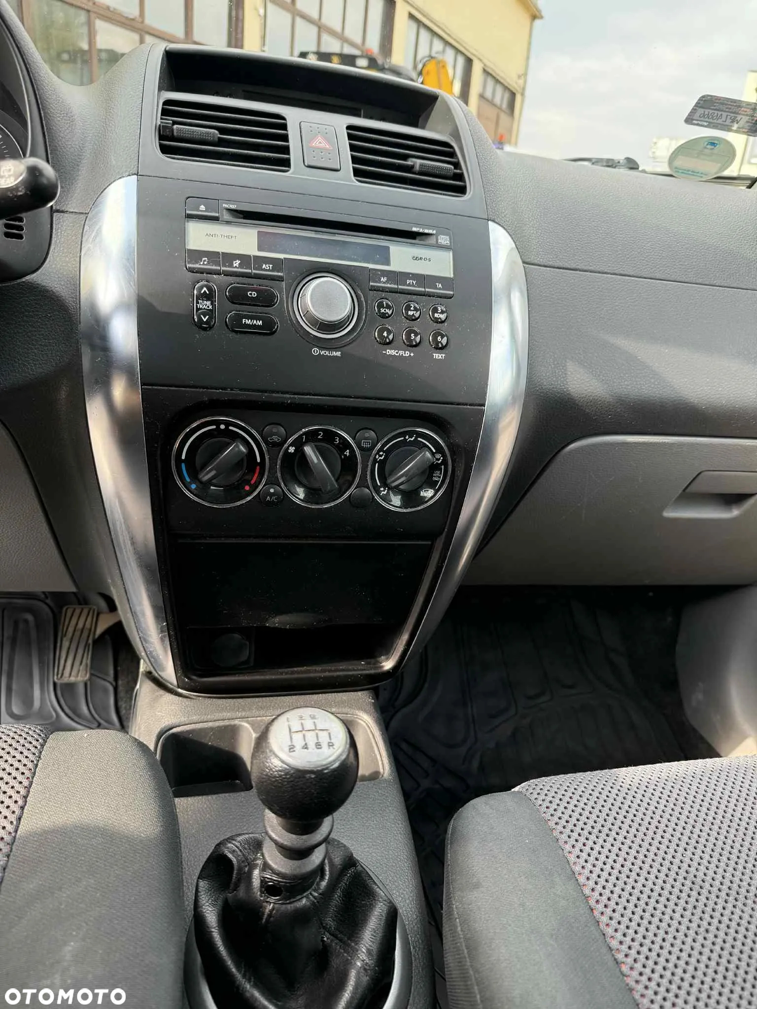 Suzuki SX4 - 5