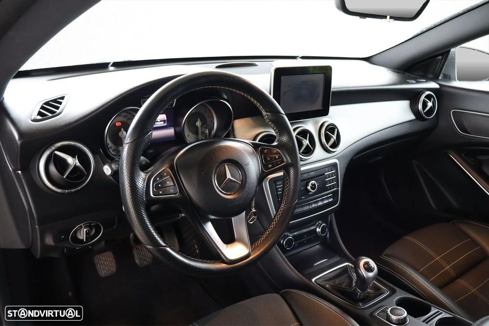Mercedes-Benz CLA 180 - 3