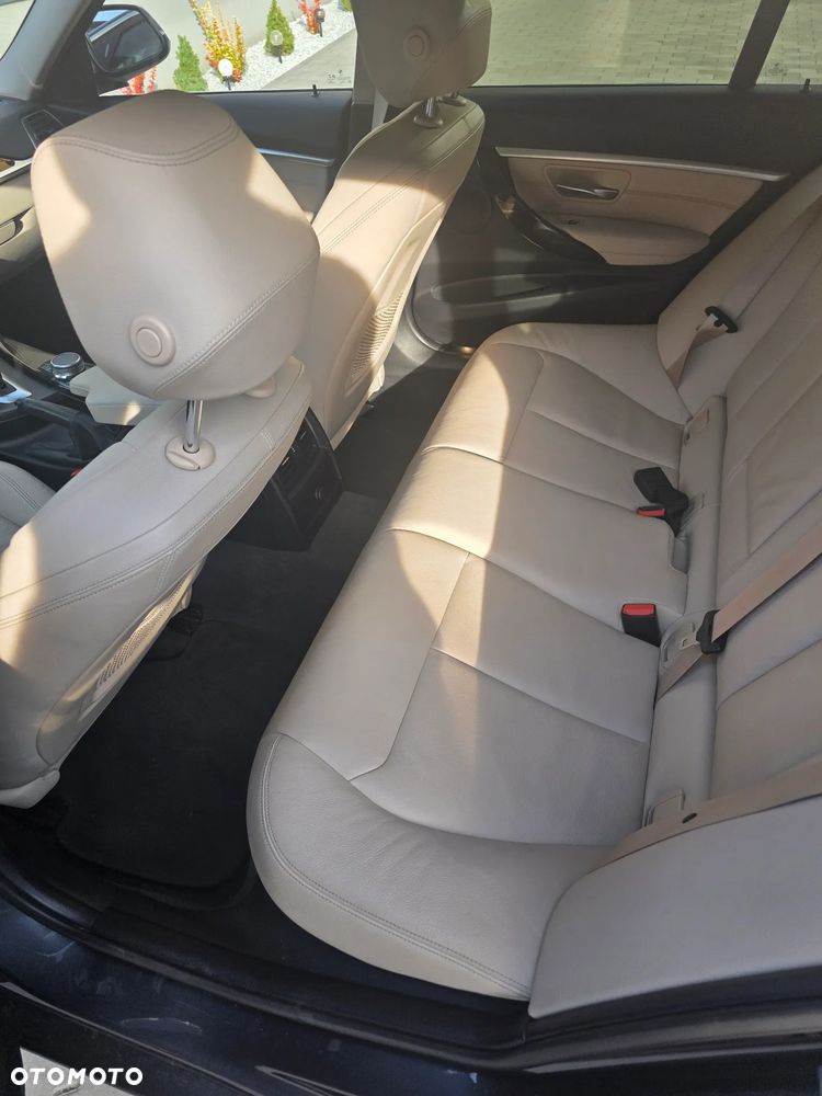 BMW Seria 3 320i xDrive Luxury Line - 15