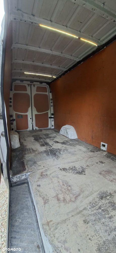 Volkswagen Crafter Standard - 12
