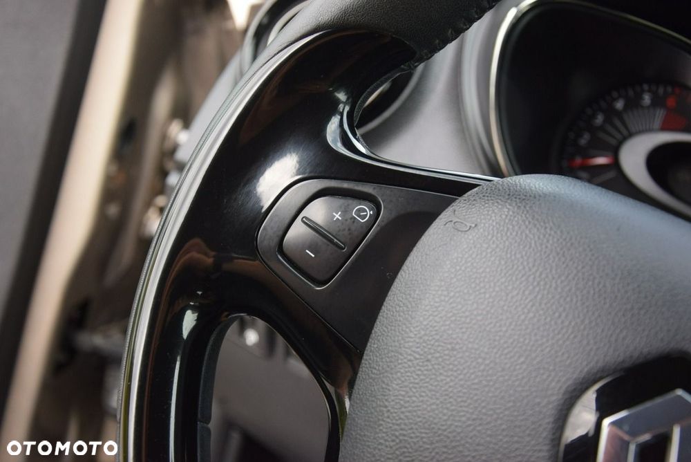 Renault Captur ENERGY TCe 120 Experience - 40