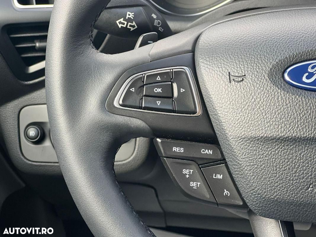 Ford Kuga - 11