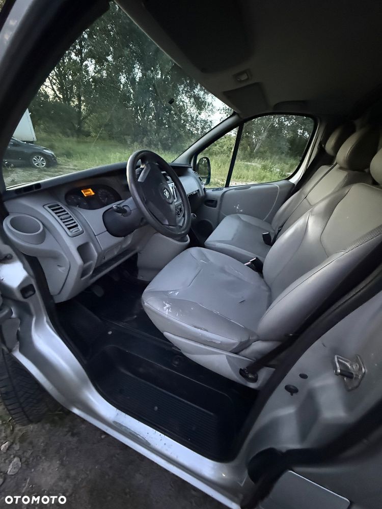 Opel VIVARO - 9