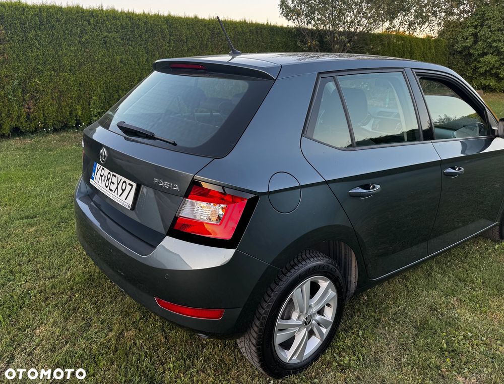 Skoda Fabia 1.0 Style - 4