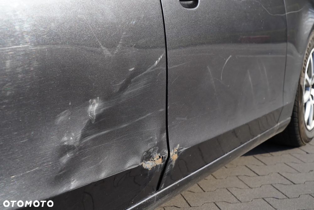 Audi A4 Avant 2.0 TDI ultra - 26