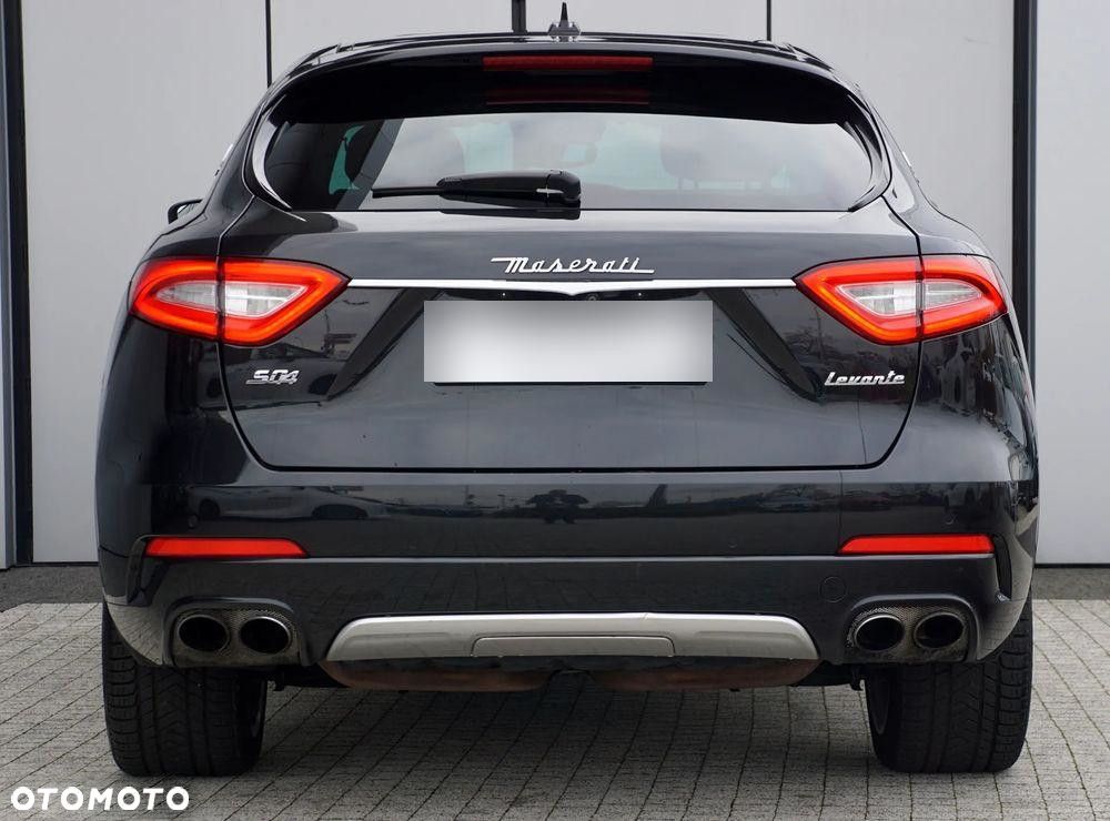 Maserati Levante S Granlusso - 3