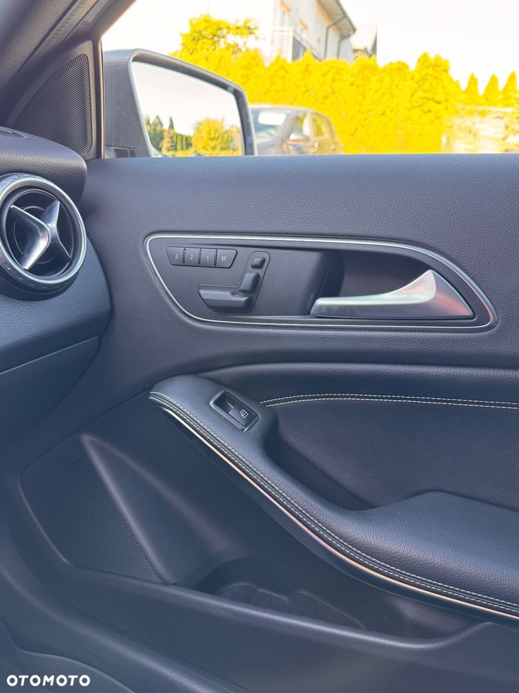 Mercedes-Benz GLA 250 4-Matic - 30