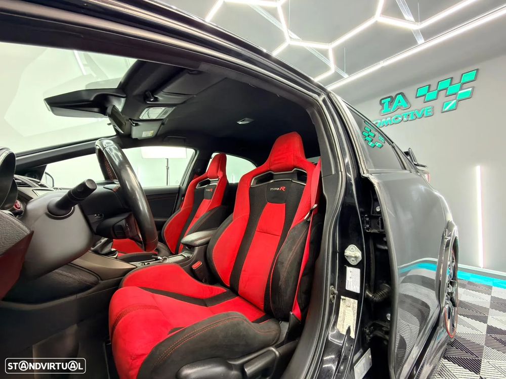 Honda Civic 2.0 VTEC Turbo Type R - 32