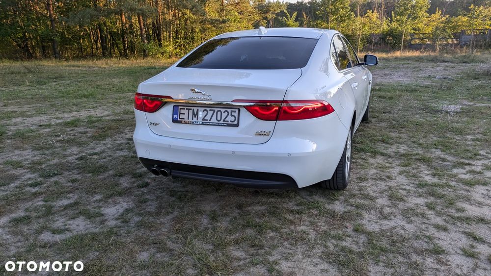 Jaguar XF 20d AWD Prestige - 7