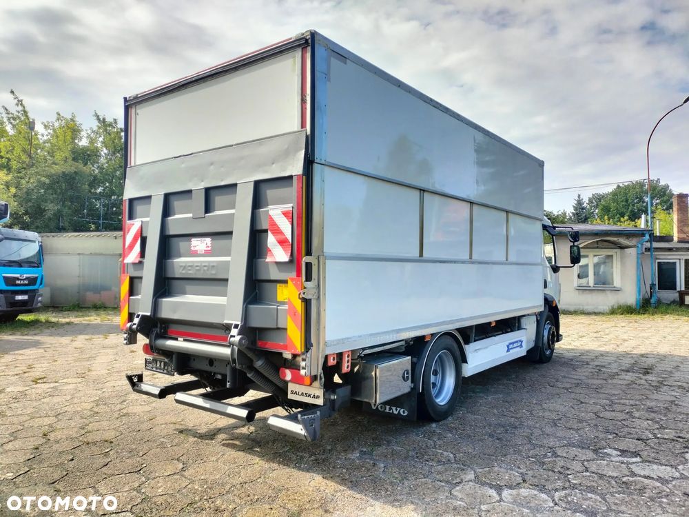 Volvo FL - 4