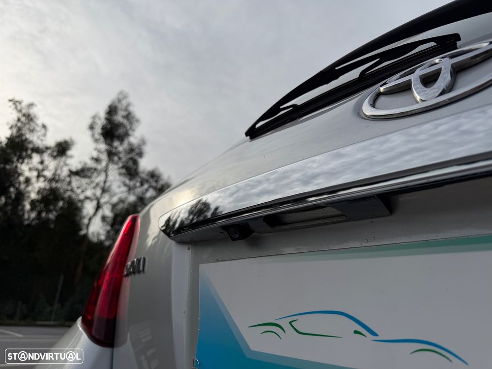 Toyota Yaris 1.4 D-4D Comfort+P.Style - 22