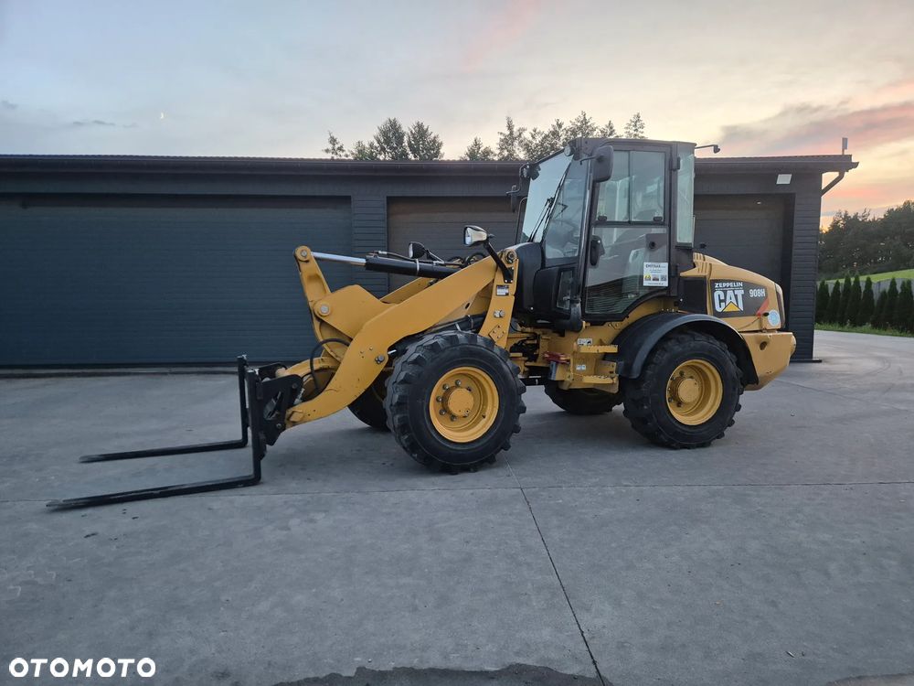 Caterpillar - 5