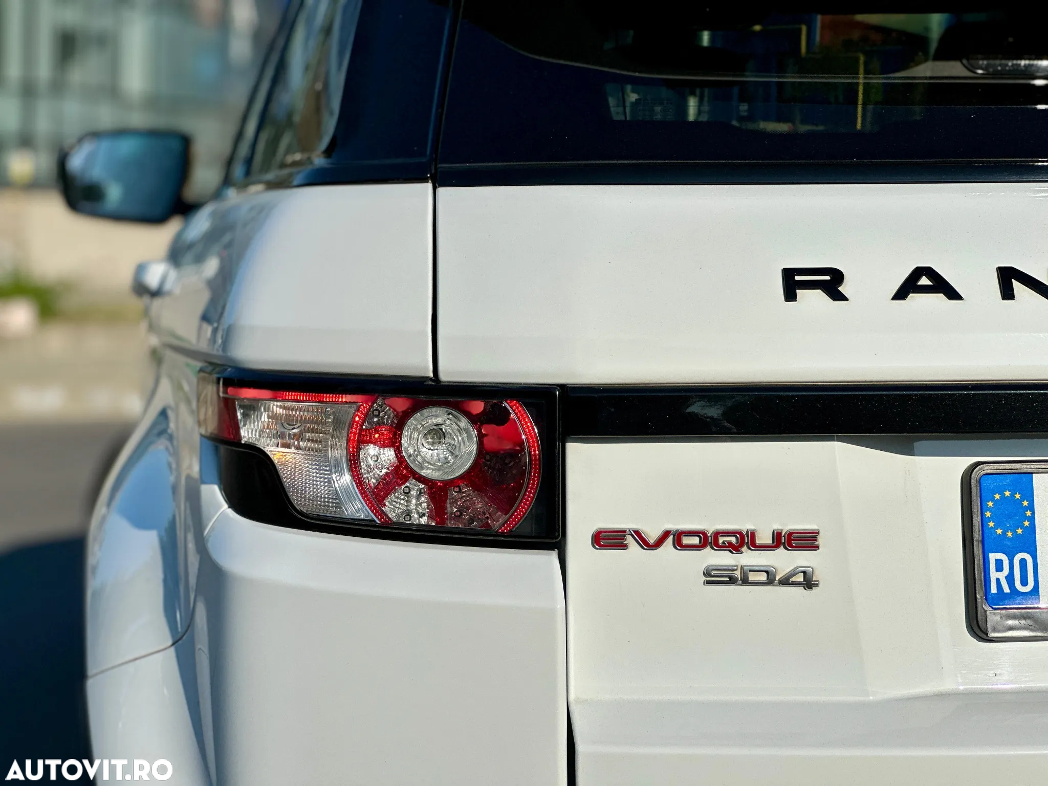 Land Rover Range Rover Evoque - 30