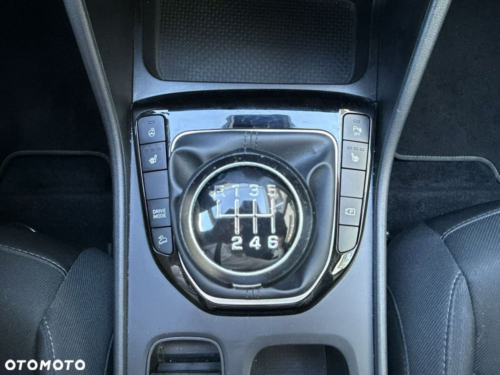 Hyundai Tucson 1.6 T-GDi Smart 2WD - 18